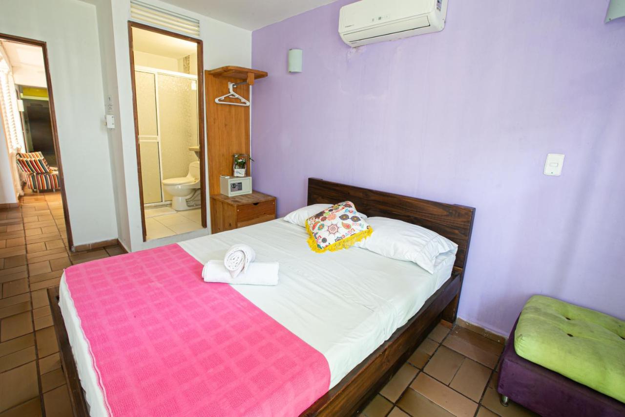 Mi Llave Hostels Cartagena Exterior photo