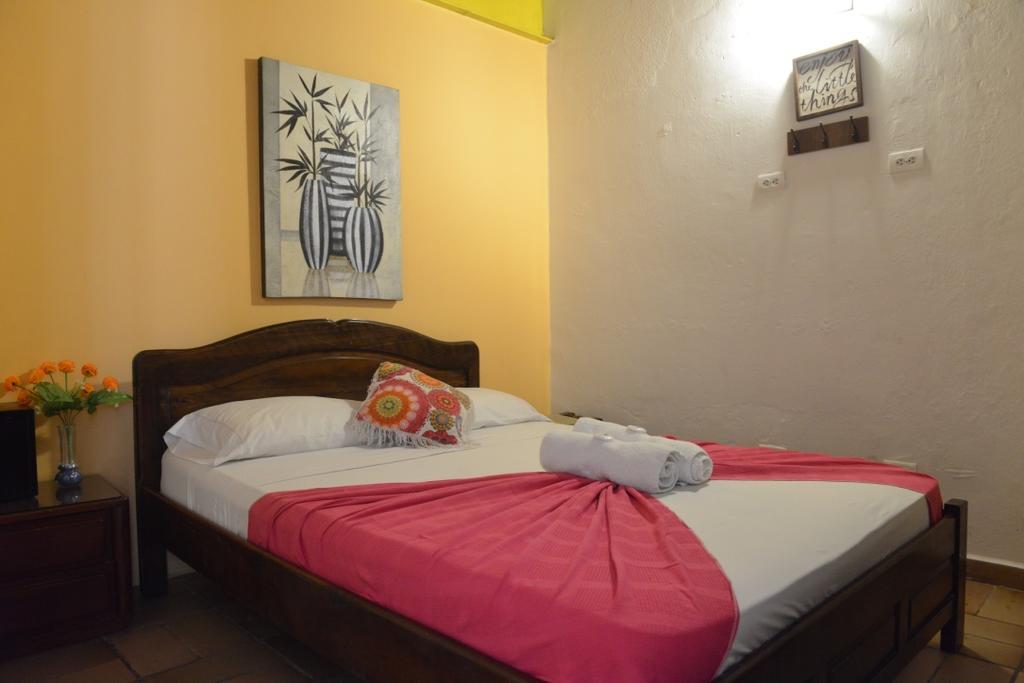 Mi Llave Hostels Cartagena Exterior photo