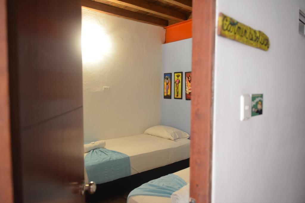 Mi Llave Hostels Cartagena Exterior photo