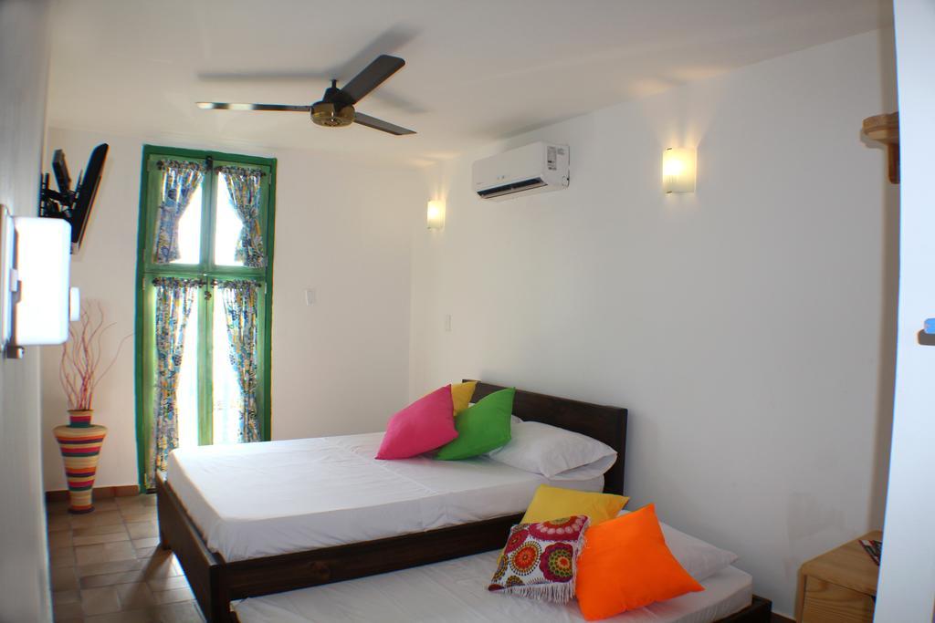 Mi Llave Hostels Cartagena Exterior photo