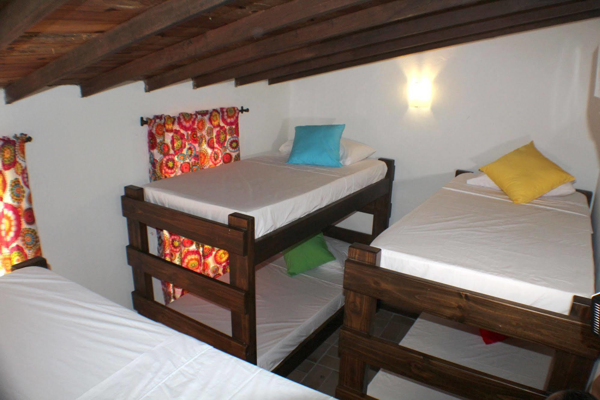 Mi Llave Hostels Cartagena Exterior photo
